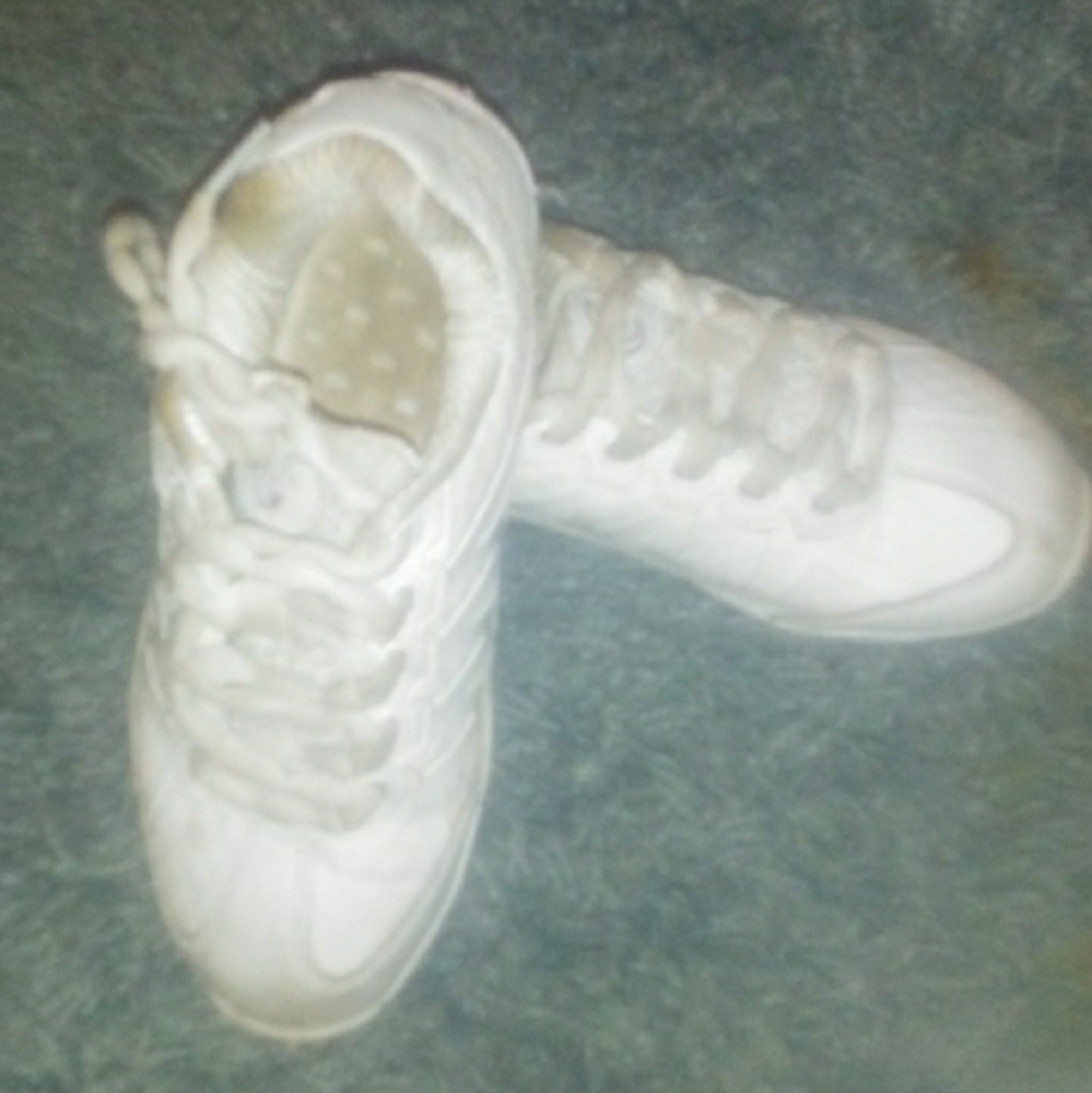 Girls Apex cheer shoes